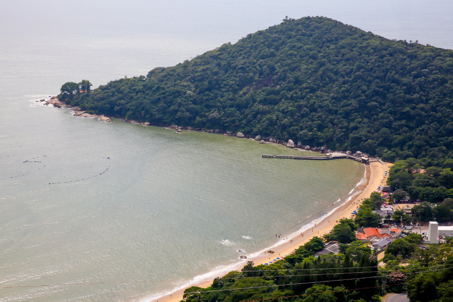 Vista da Praia das Laranjeiras
