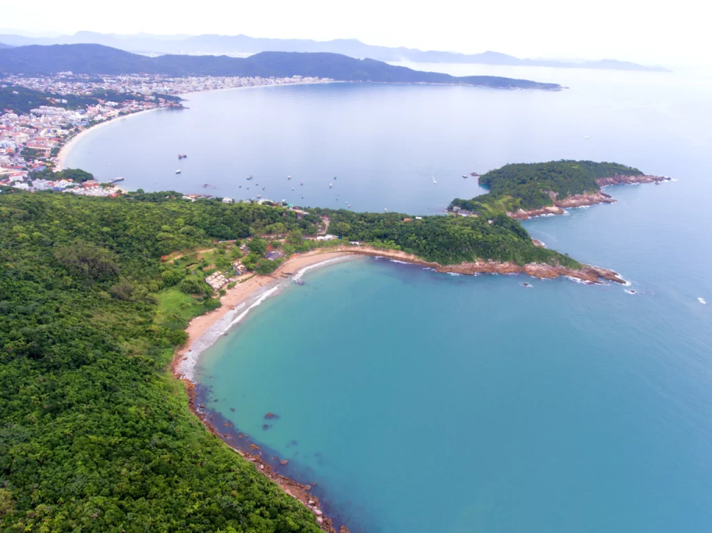 Praias de Bombinhas: Sepultura