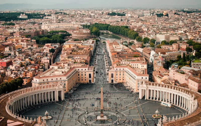 Viagem de 10 dias na Europa: 3 roteiros prontos para seguir