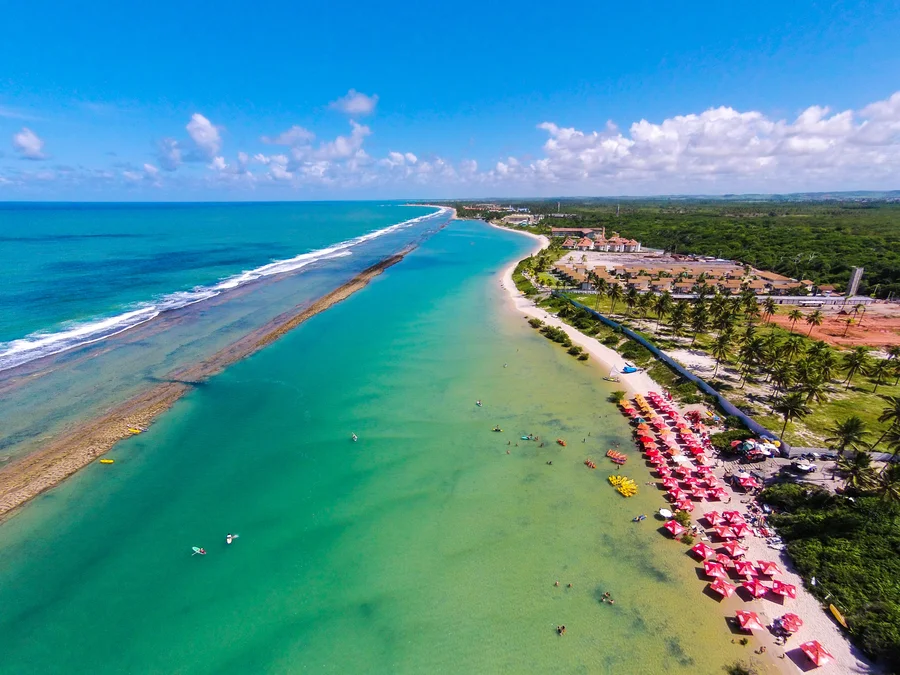 Nordeste: 30 praias incríveis para viajar pelo melhor da região