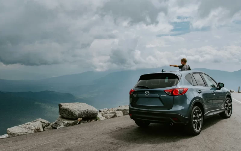 8 dos melhores carros para viajar em 2025 por até R$ 100 mil