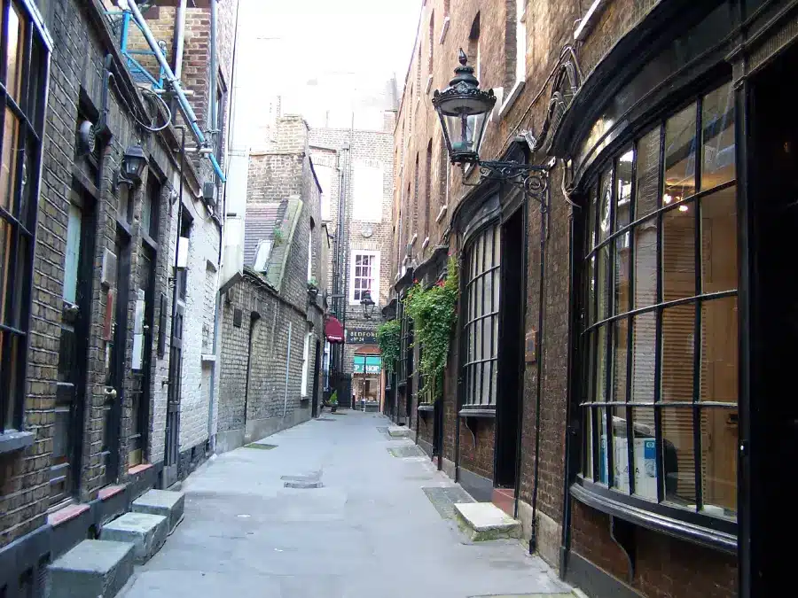 Viagem a Londres: Goodwin’s Court