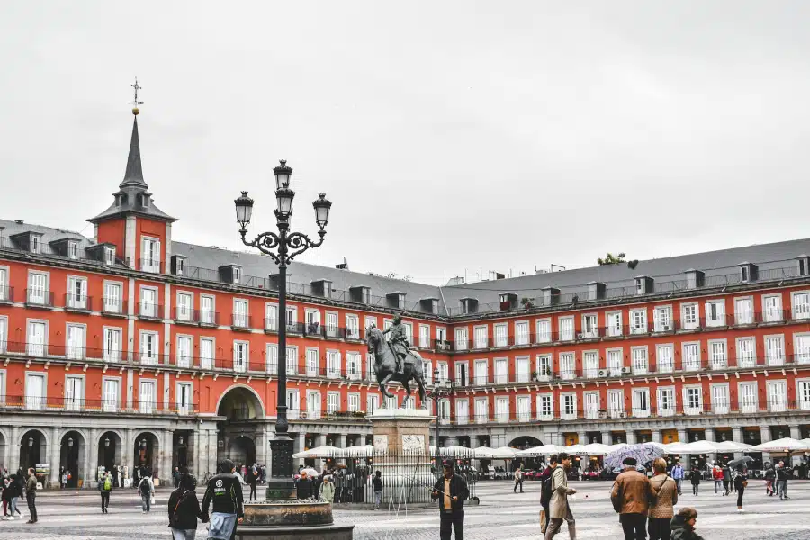 visto para profissionais de TI em Portugal ou Espanha