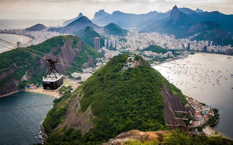Calendário de Feriados 2026