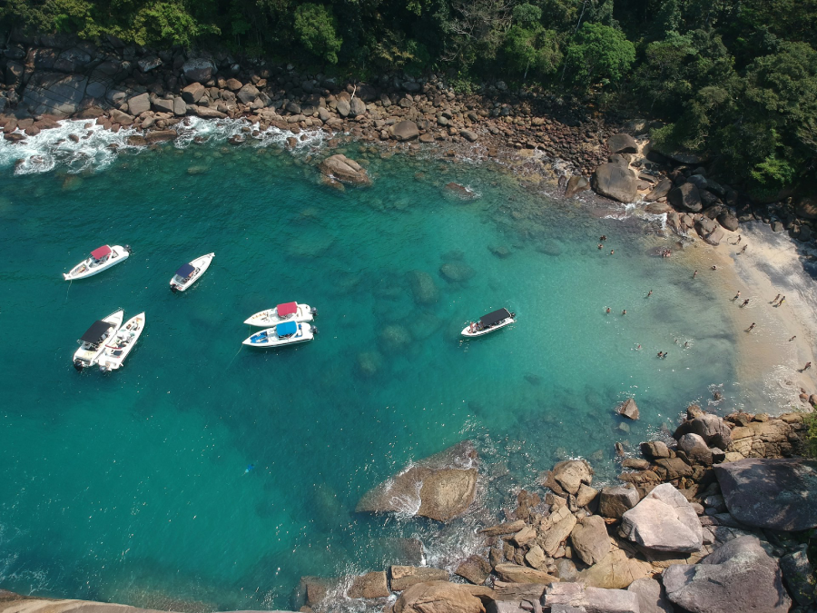 Praias paradisíacas em Ilha Grande (RJ)