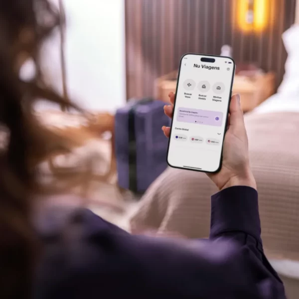 Cliente Nubank Ultravioleta tem 8% de cashback ou 14 pontos por dólar gasto no Nu Viagens durante o mês de novembro