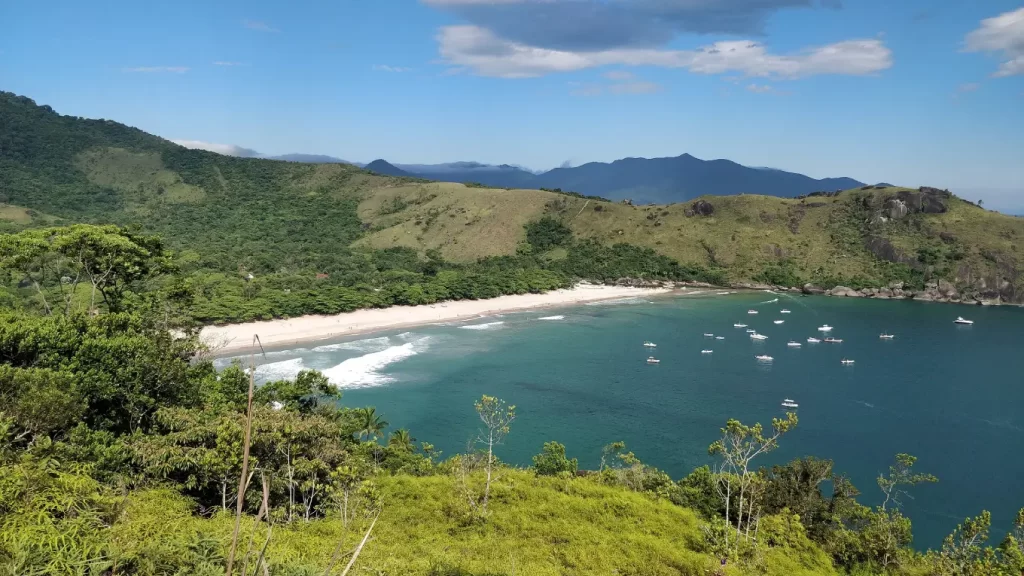 Lugares com águas cristalinas em SP - Ilhabela