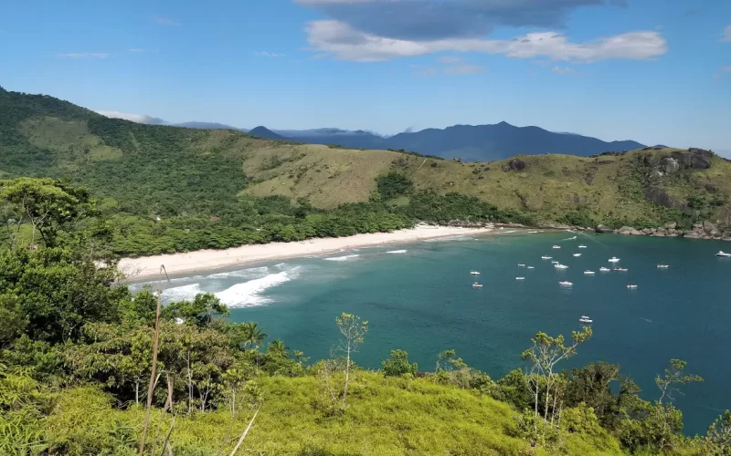 Lugares com águas cristalinas em SP - Ilhabela