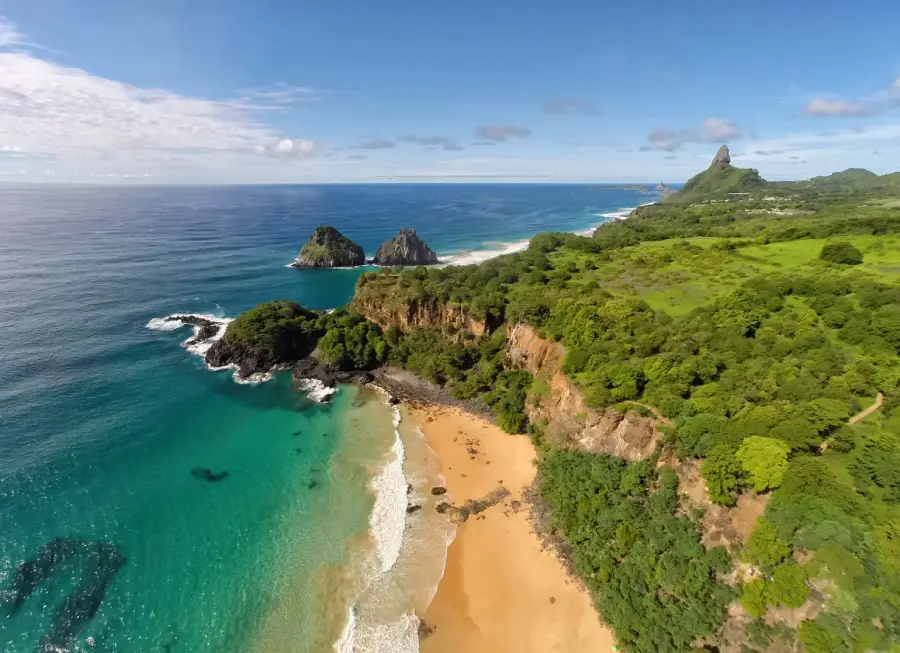 Dica do que conhecer em Fernando de Noronha em Pernambuco, a Praia do Sancho