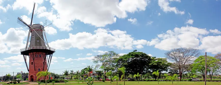 O Moinho Povos Unidos em Holambra é um dos principais pontos turísticos da cidade