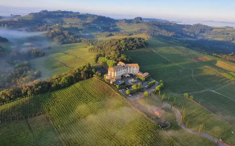 O Vale dos Vinhedos, RS é referência em enoturismo no Brasil