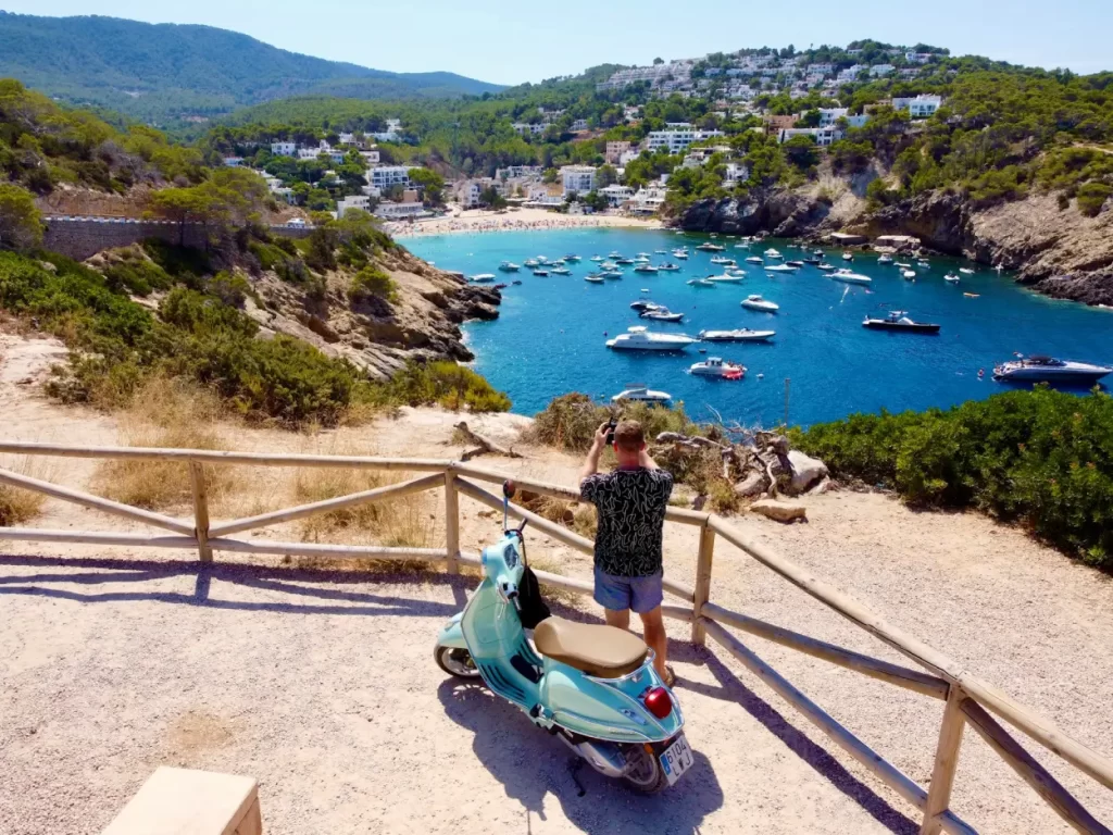 Ibiza, um dos principais destinos da Espanha no verão