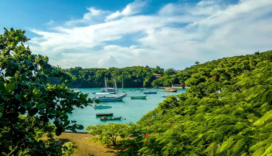 Vista de Búzios, RJ, um dos destinos do litoral, RJ