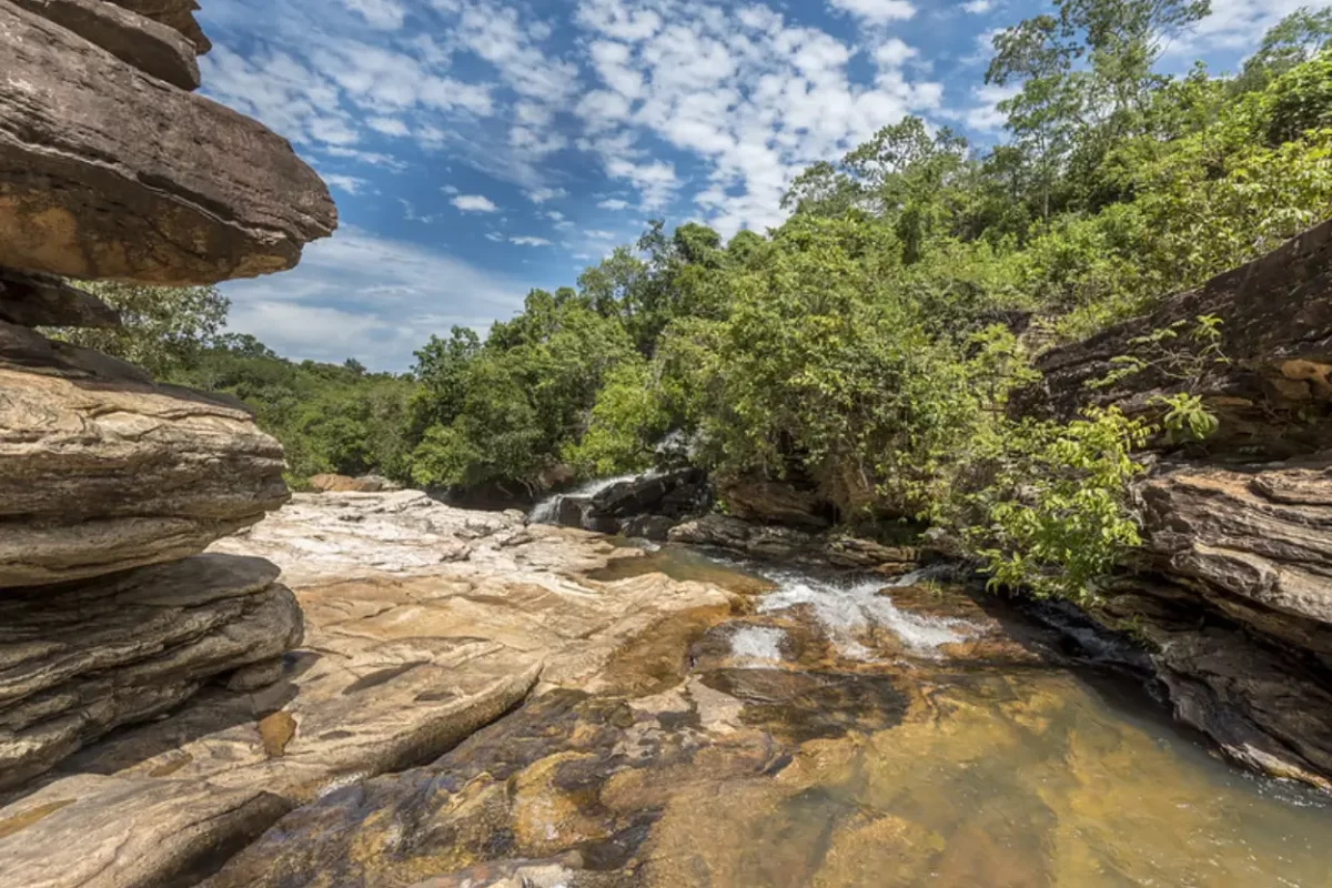 Cachoeira Meia Lua Usina, ponto turístico de Pirenópolis