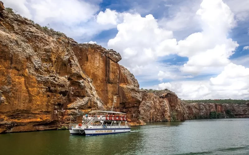 Cânions do Xingó, atração natural no Rio São Francisco