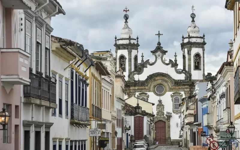 Um dos cartões-postais históricos: Igreja Nossa Senhora do Carmo em São João del Rei MG