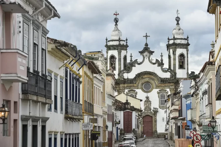 Um dos cartões-postais históricos: Igreja Nossa Senhora do Carmo em São João del Rei MG