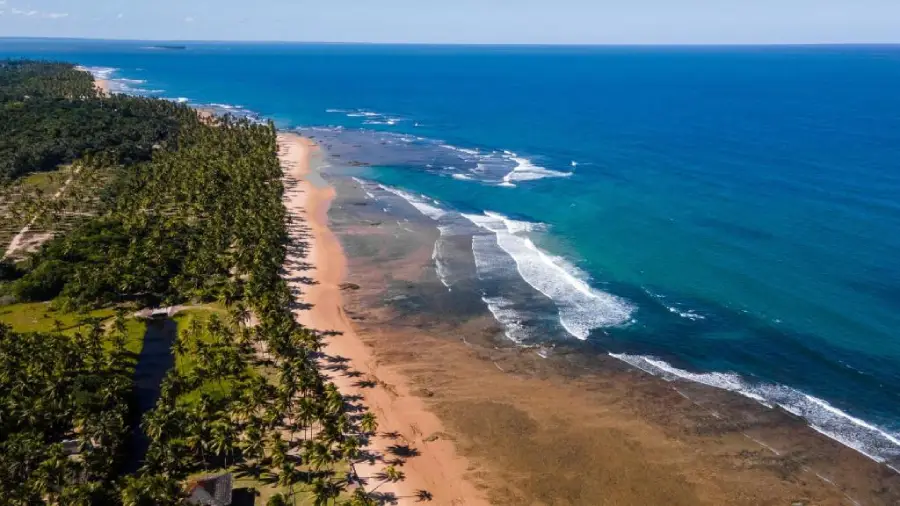 Península de Maraú, encanta pelas águas claras