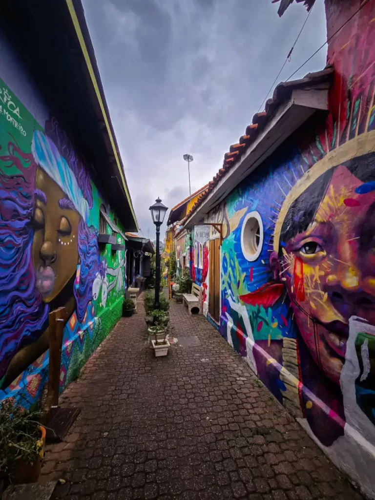 Praça das Artes em Embu das Artes: cultura, arte e convivência no coração da cidade