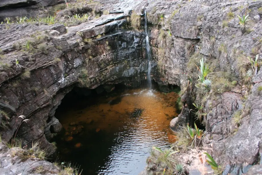 El Fosso, no Monte Roraima, revela a grandiosidade das paisagens naturais de Roraima na Serra do Pacaraima