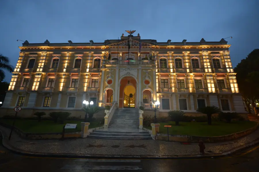 O Palácio Anchieta é um dos principais pontos históricos de Vitória, no Espírito Santo