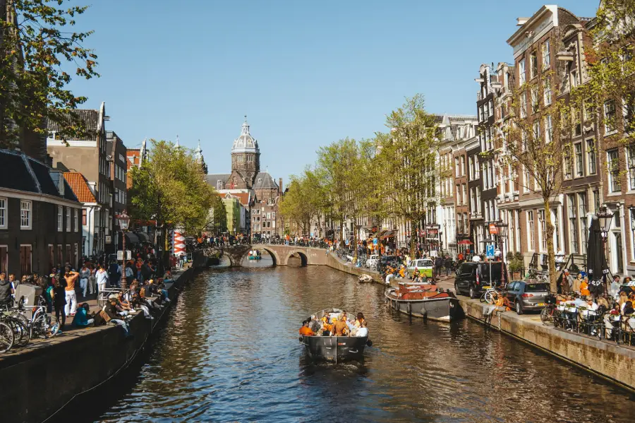 Pedalar pela Holanda é a forma mais autêntica de viver a cidade