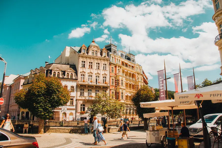 Karlovy Vary é o seu ponto de partida para conhecer a República Tcheca 