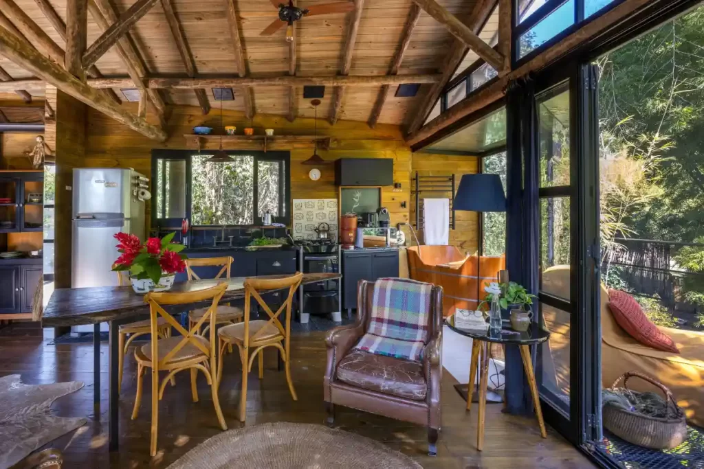 Airbnb Casa na Arvore entre RJ e SP